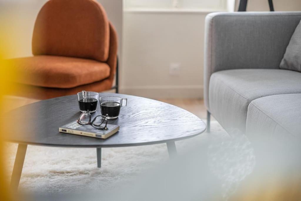 5#two Bedrooms#champs Elysees#arc De Triomphe#ac Parijs